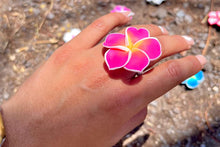 Load image into Gallery viewer, Flower Ring Karol G