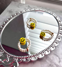 Load image into Gallery viewer, Happy Face Ring