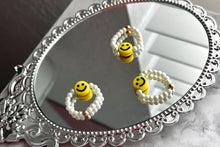 Load image into Gallery viewer, Happy Face Ring