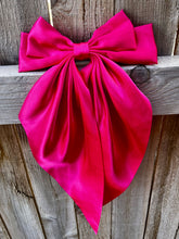 Load image into Gallery viewer, Doria Bow