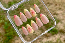 Load image into Gallery viewer, Spring Crush – Press On Nails
